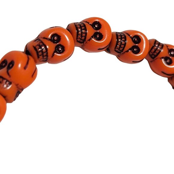 Halloween Orange Skull Beaded Stretch Bracelet Spooky Holiday Fashion Jewelry - Picture 2 of 3